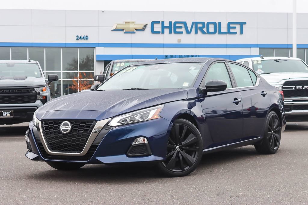 Used 2022 Nissan Altima 2.5 SR image 1