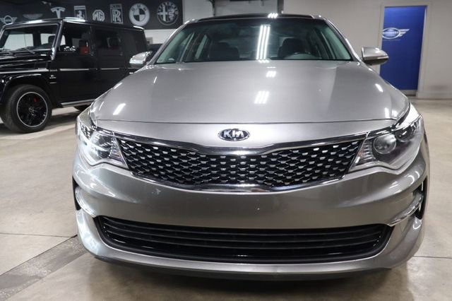 Used 2017 Kia Optima EX w/ Premium Package FWD image 8