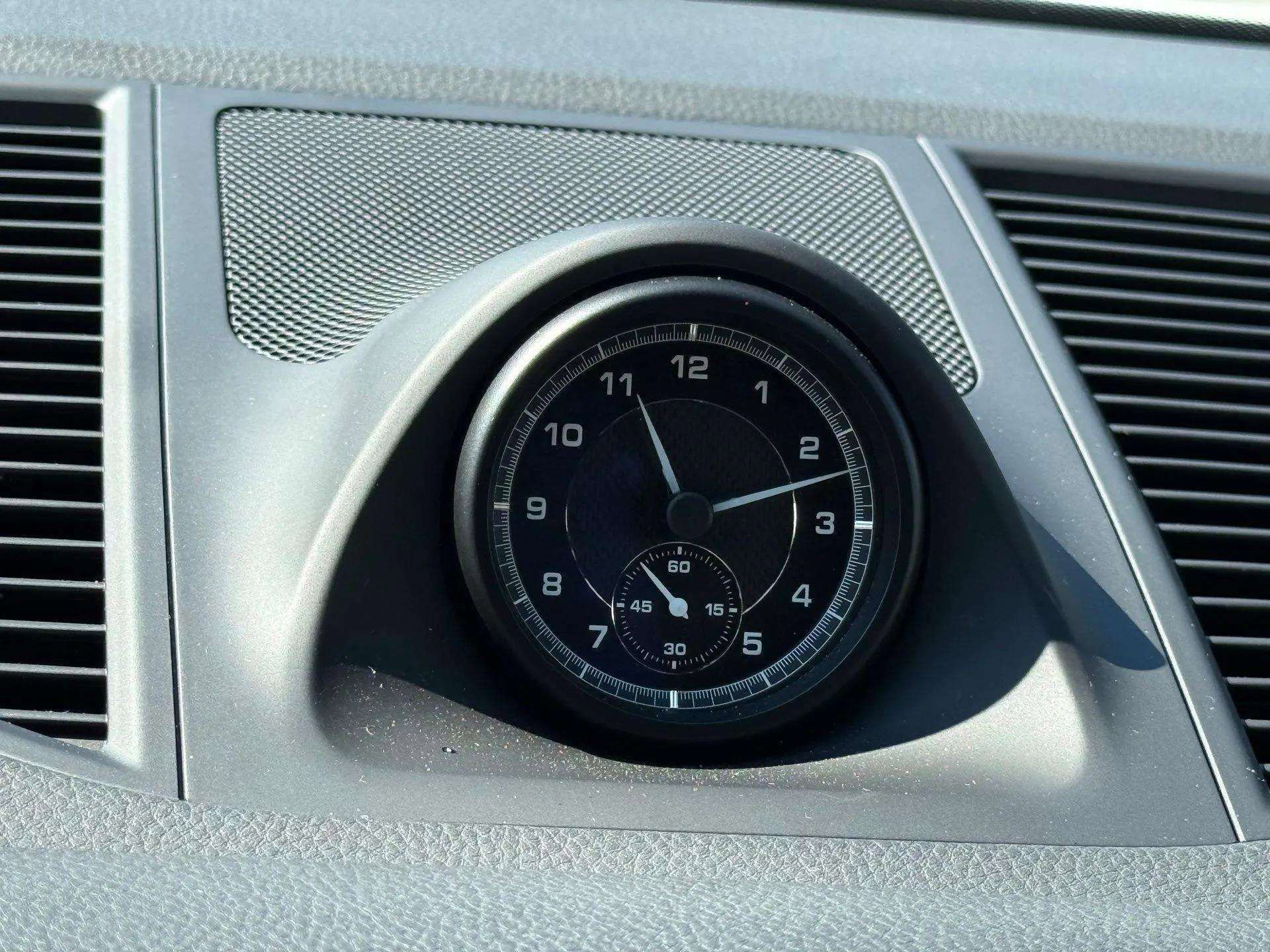 Used 2024 Porsche Macan image 41