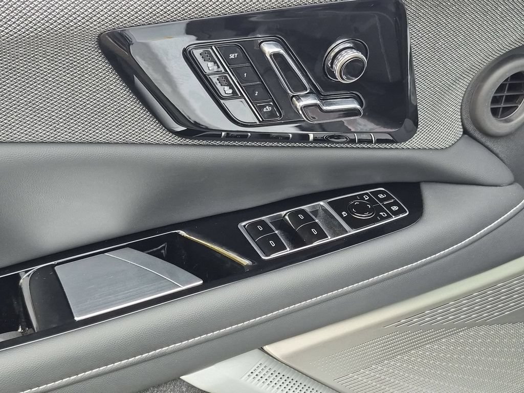 New 2027 Cadillac Optiq Luxury RWD image 22
