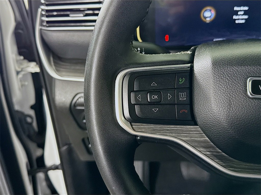 Used 2024 Jeep Wagoneer L Series II w/ Flexible Seating Group image 22