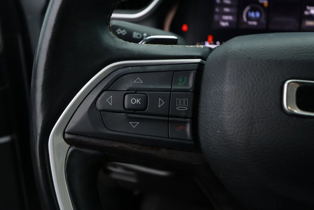 Used 2022 Jeep Grand Cherokee Limited RWD image 11