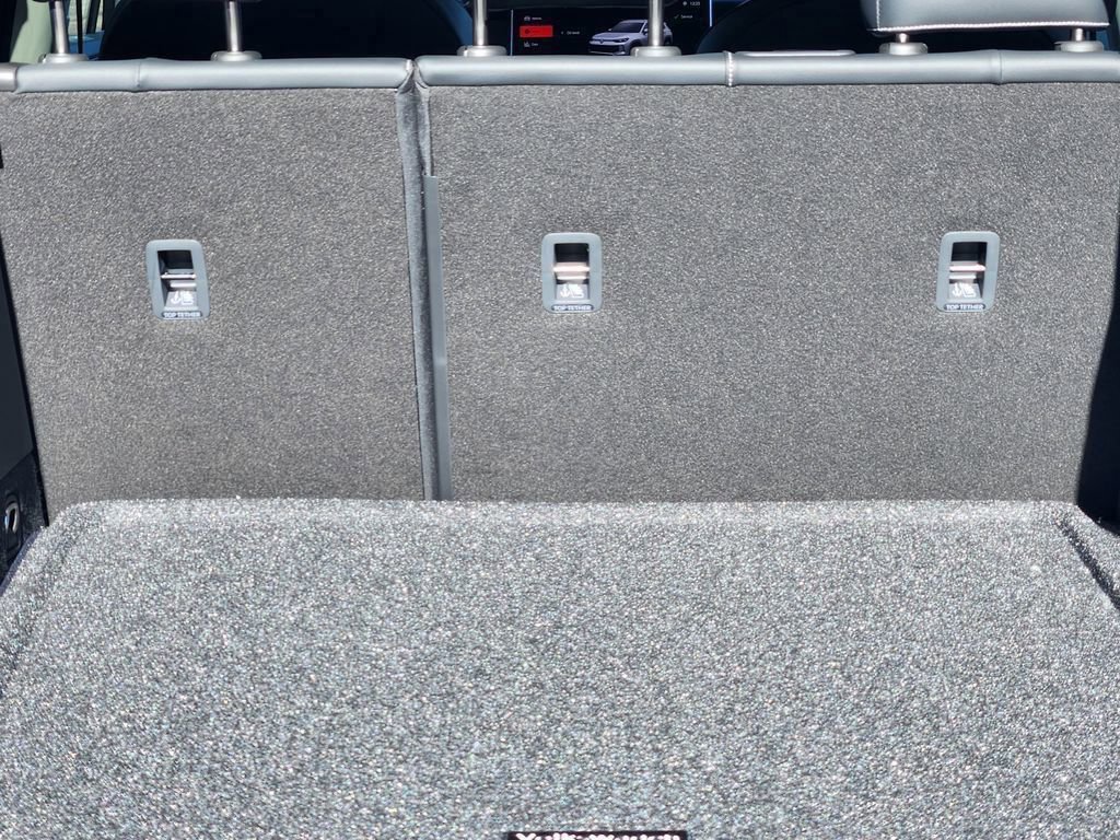 New 2026 Volkswagen Tiguan SE image 21