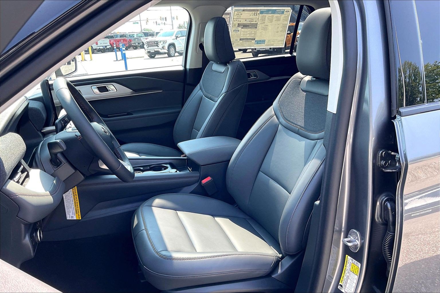 New 2026 Ford Explorer Active w/ Active Comfort Package AWD/4WD image 9