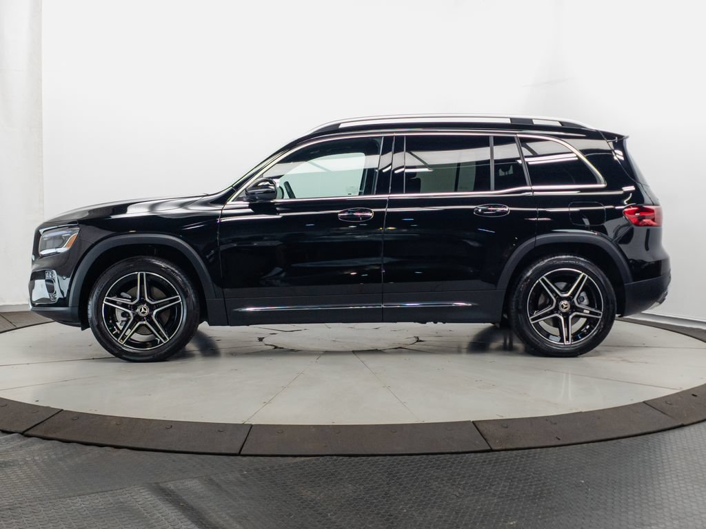 Certified 2026 Mercedes-Benz GLB 250 4MATIC image 4
