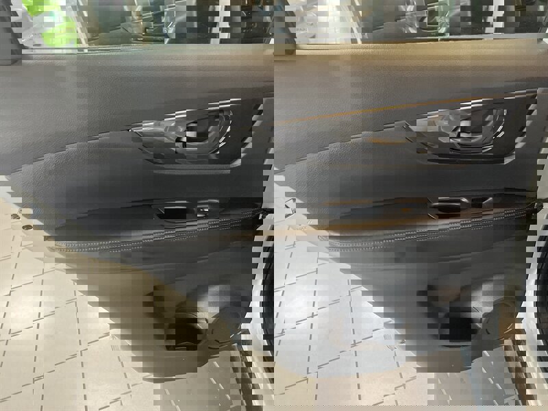 Used 2019 Nissan Rogue S image 21