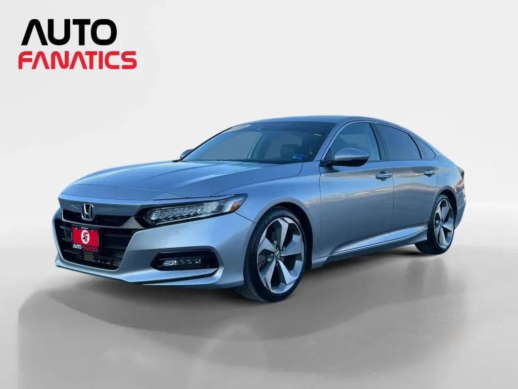 Used 2018 Honda Accord Touring image 1