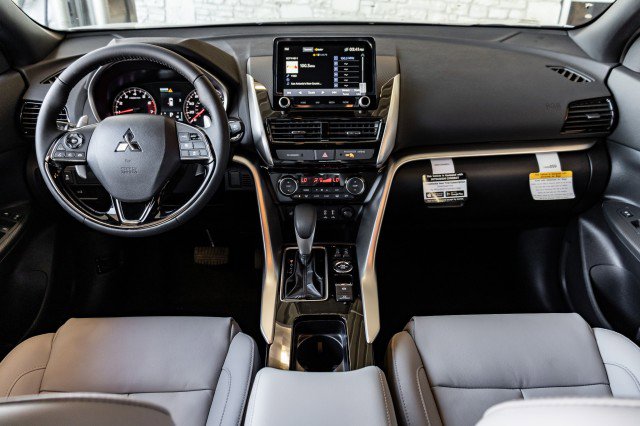 New 2025 Mitsubishi Eclipse Cross SEL image 21