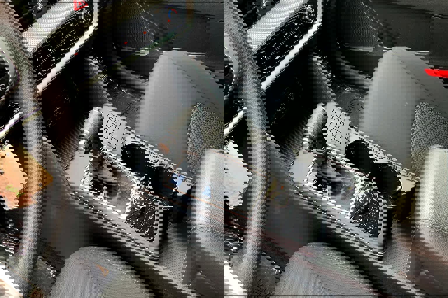 Used 2023 Kia Sportage LX image 17