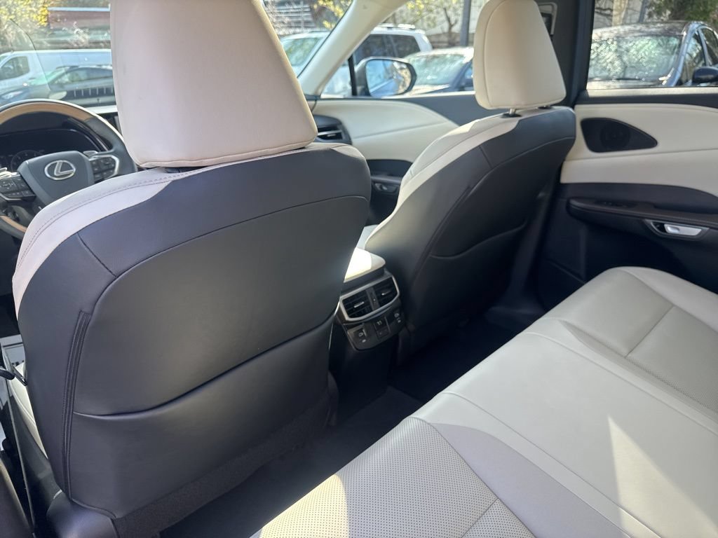 Used 2024 Lexus RX 350 Premium w/ Accessory Package (Z1) AWD/4WD image 23