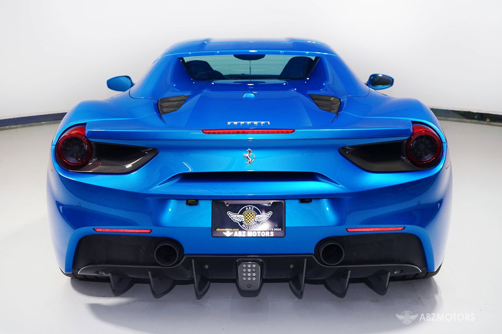 Used 2017 Ferrari 488 Spider image 7