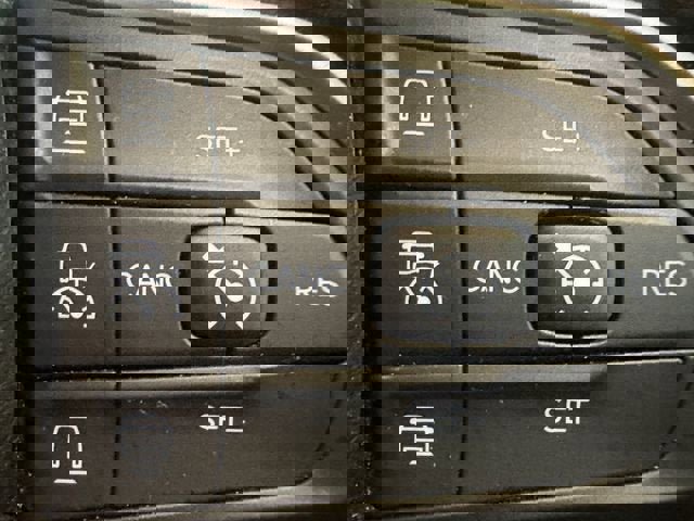 Used 2024 Jeep Grand Cherokee Limited AWD/4WD image 23