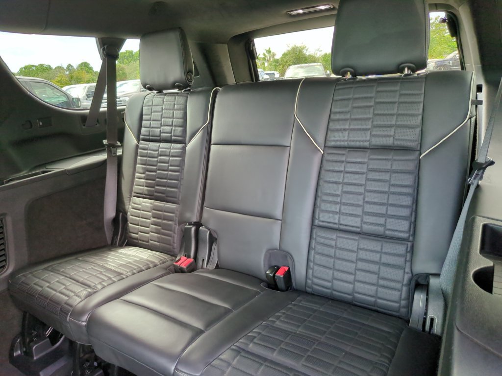 Used 2024 Cadillac Escalade ESV V AWD/4WD image 23