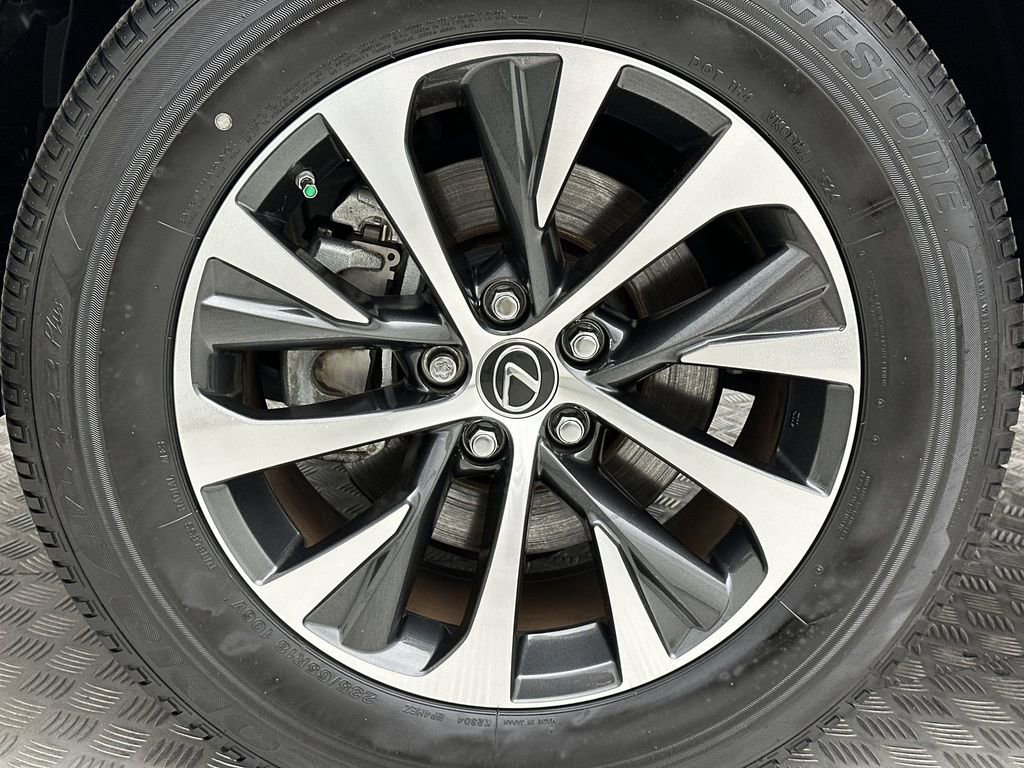 Used 2022 Lexus RX 350L Premium w/ Premium Package image 10