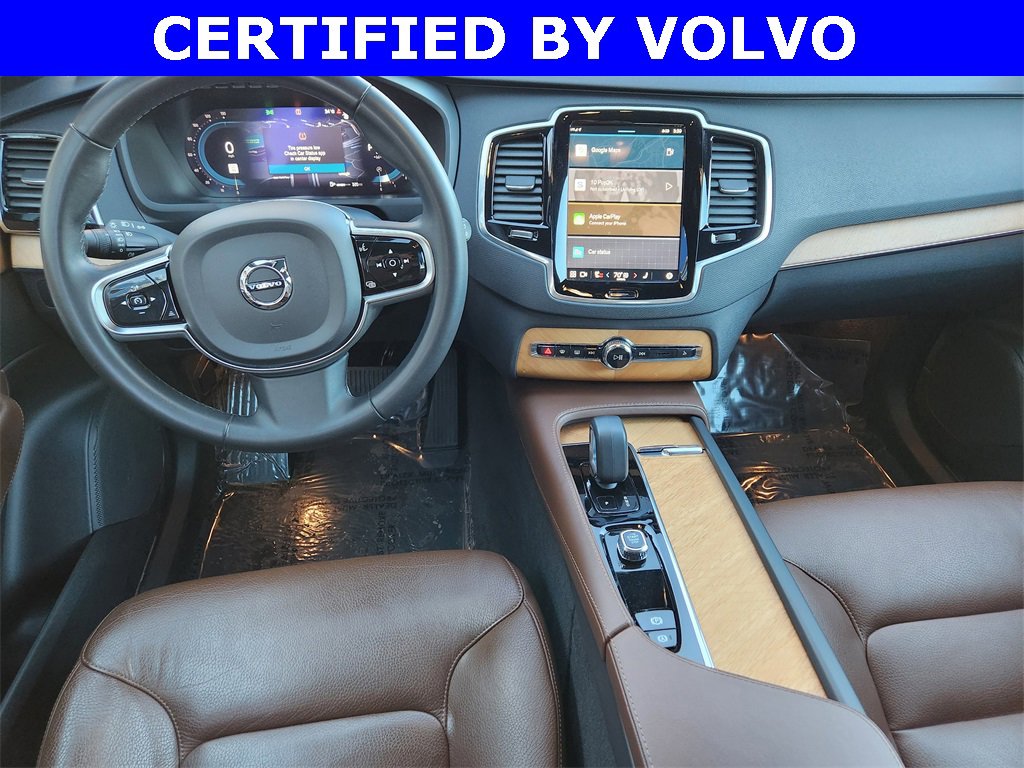 Used 2023 Volvo XC90 B5 Plus image 14