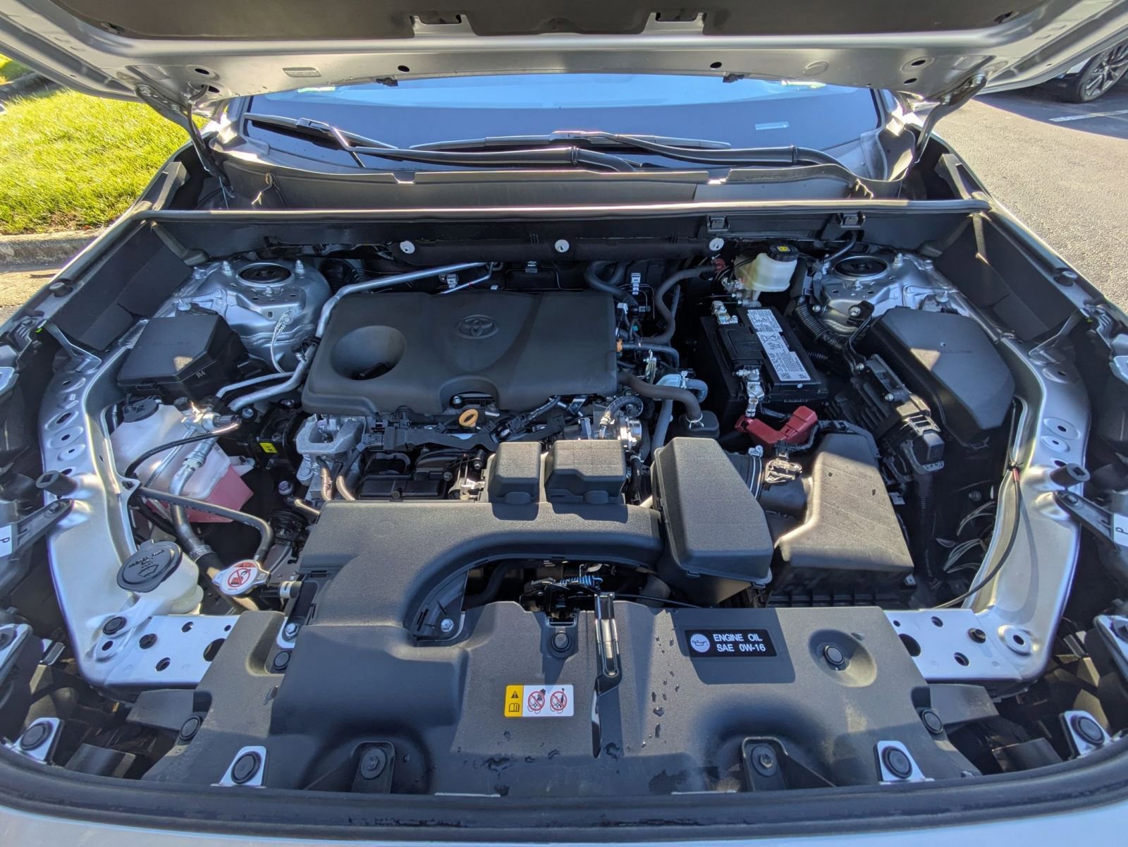 Used 2023 Toyota RAV4 Limited image 30