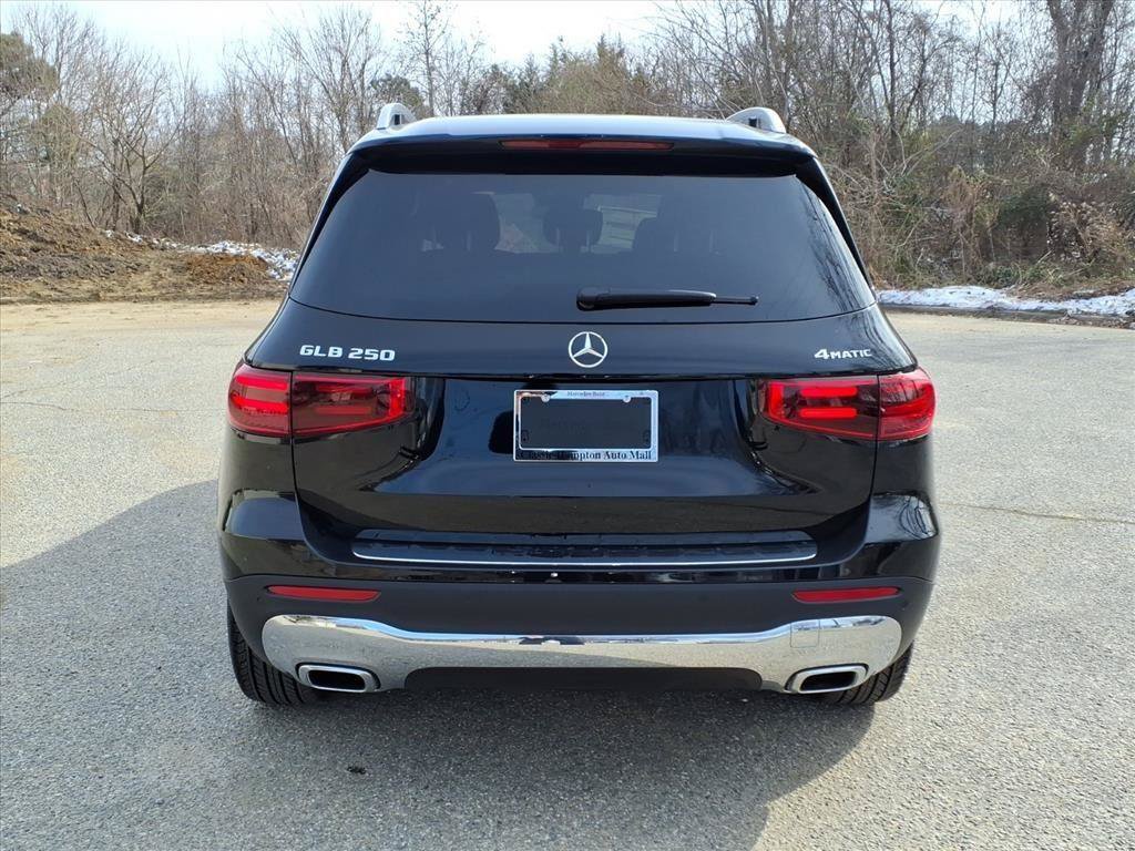 New 2026 Mercedes-Benz GLB 250 4MATIC image 8