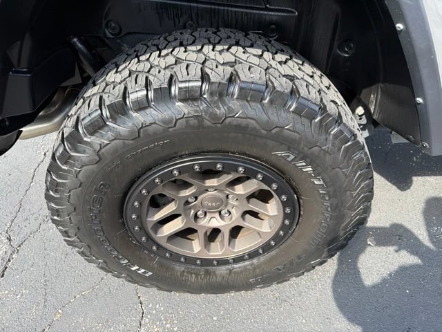 Used 2021 Jeep Wrangler Unlimited Rubicon w/ Xtreme Recon 35" Tire Package AWD/4WD image 9