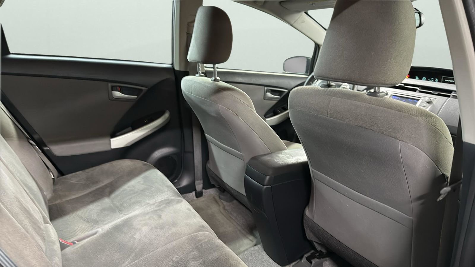 Used 2015 Toyota Prius Two image 28