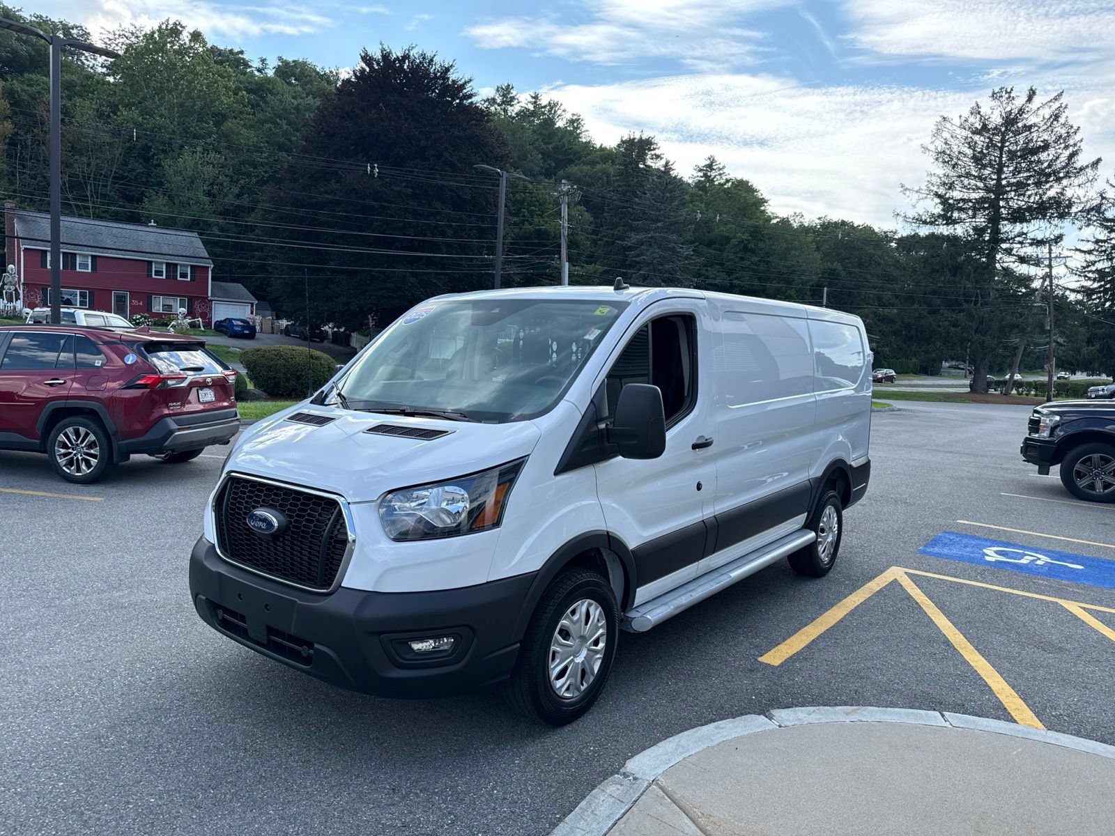 Used 2025 Ford Transit 250 Low Roof w/ Exterior Upgrade Package RWD image 4