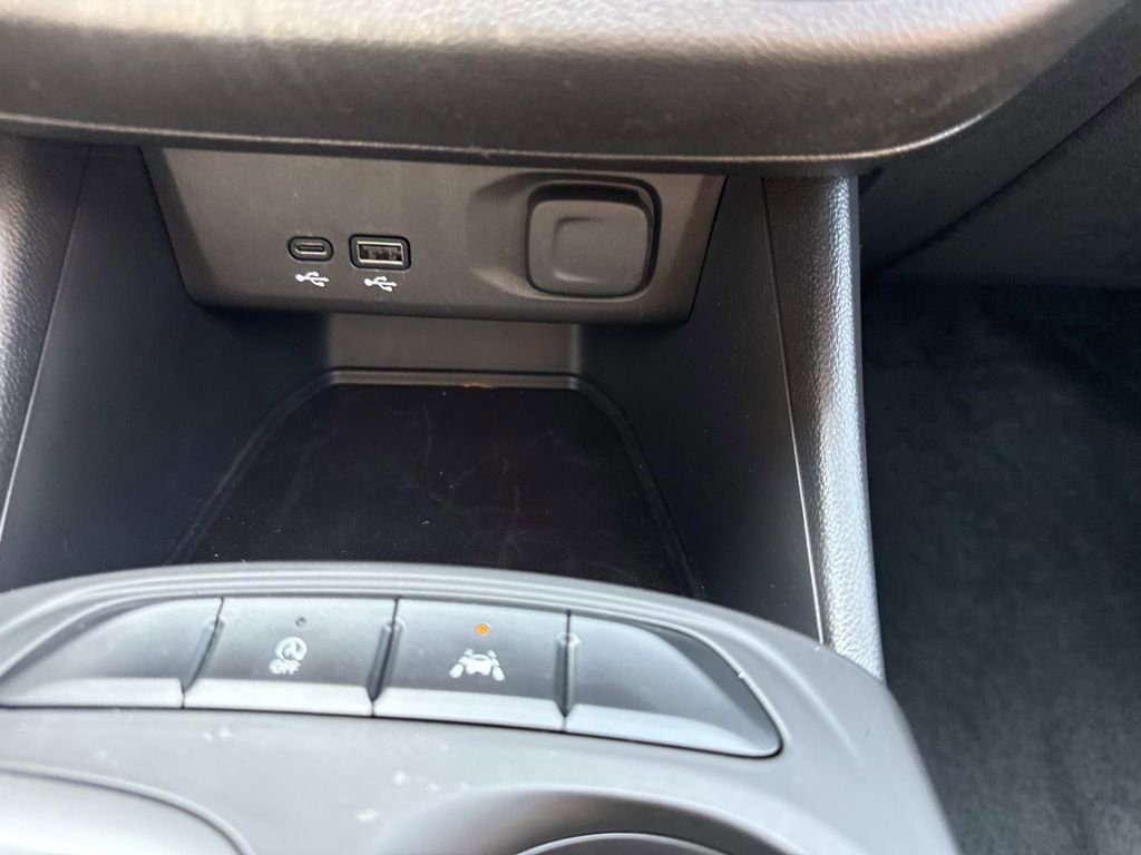 Used 2024 Buick Envista Preferred w/ Convenience I Package FWD image 25