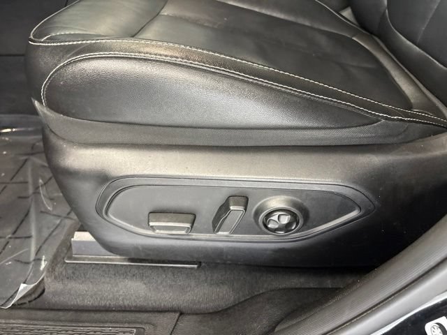 Used 2023 Jeep Grand Cherokee Limited w/ Trailer Tow Prep Group (B) AWD/4WD image 16