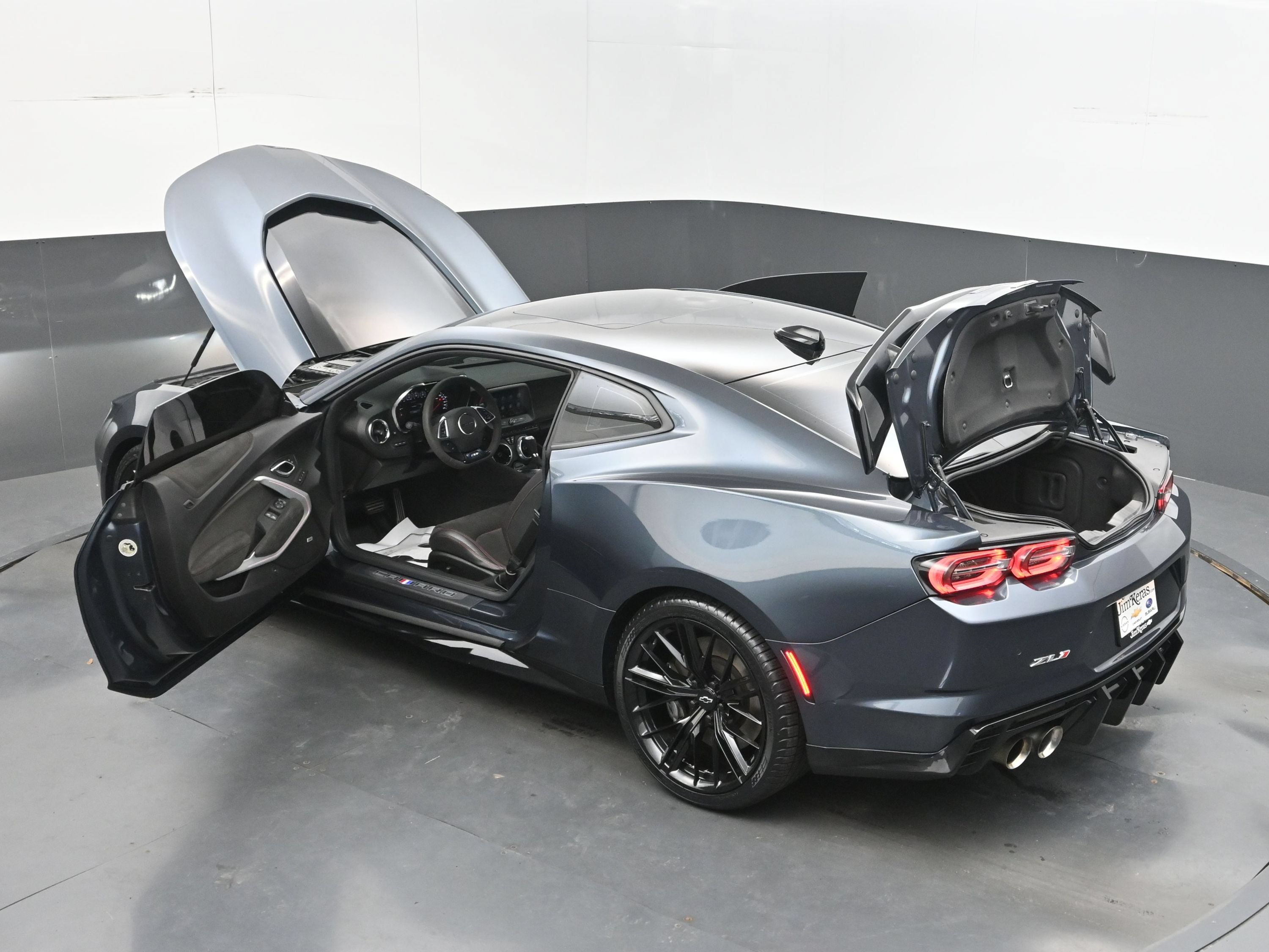 Used 2021 Chevrolet Camaro ZL1 w/ LPO, ZL1 Protection Package RWD image 42