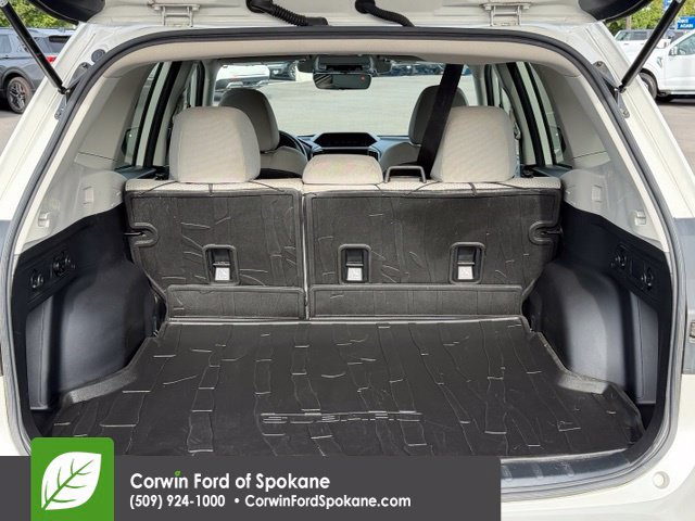 Used 2019 Subaru Forester Premium w/ All-Weather Package AWD/4WD image 17