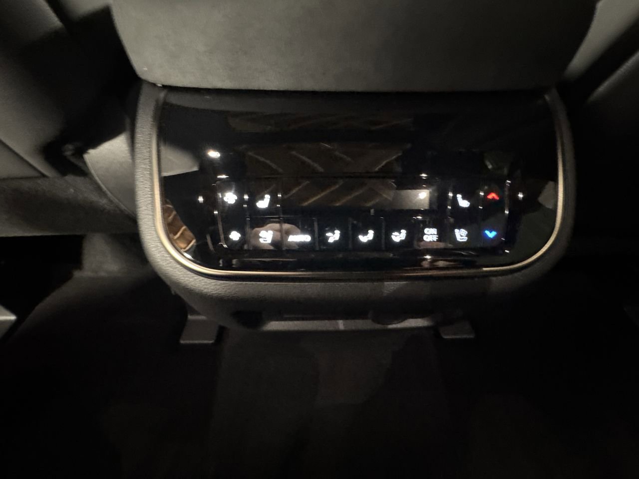 New 2026 INFINITI QX80 Sport image 32