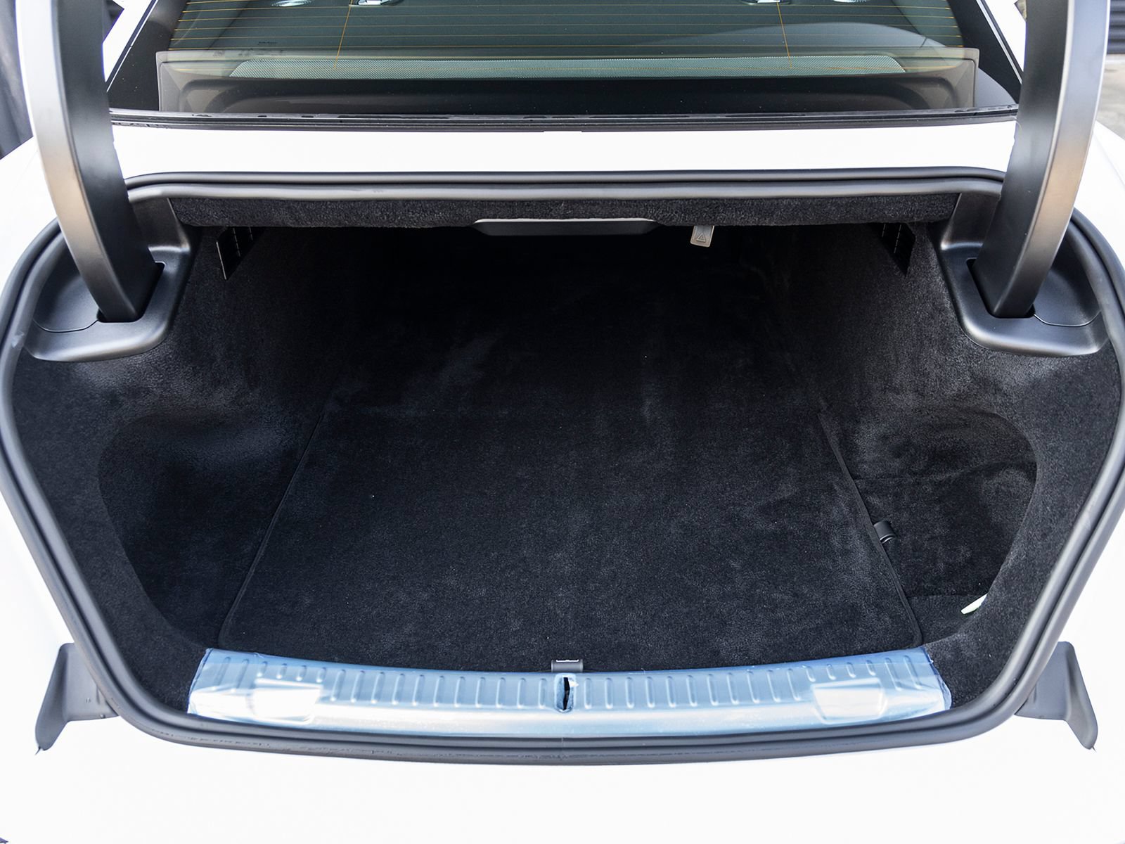 Used 2024 Rolls-Royce Spectre AWD/4WD image 40