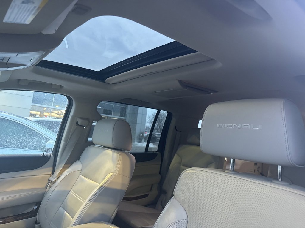 Used 2015 GMC Yukon XL Denali w/ Open Road Package image 23