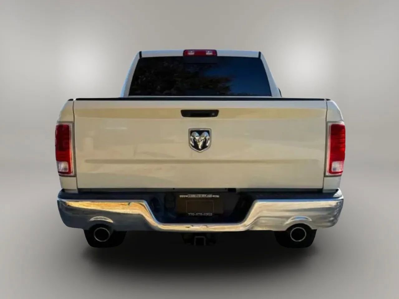 Used 2018 RAM 1500 Laramie AWD/4WD image 10