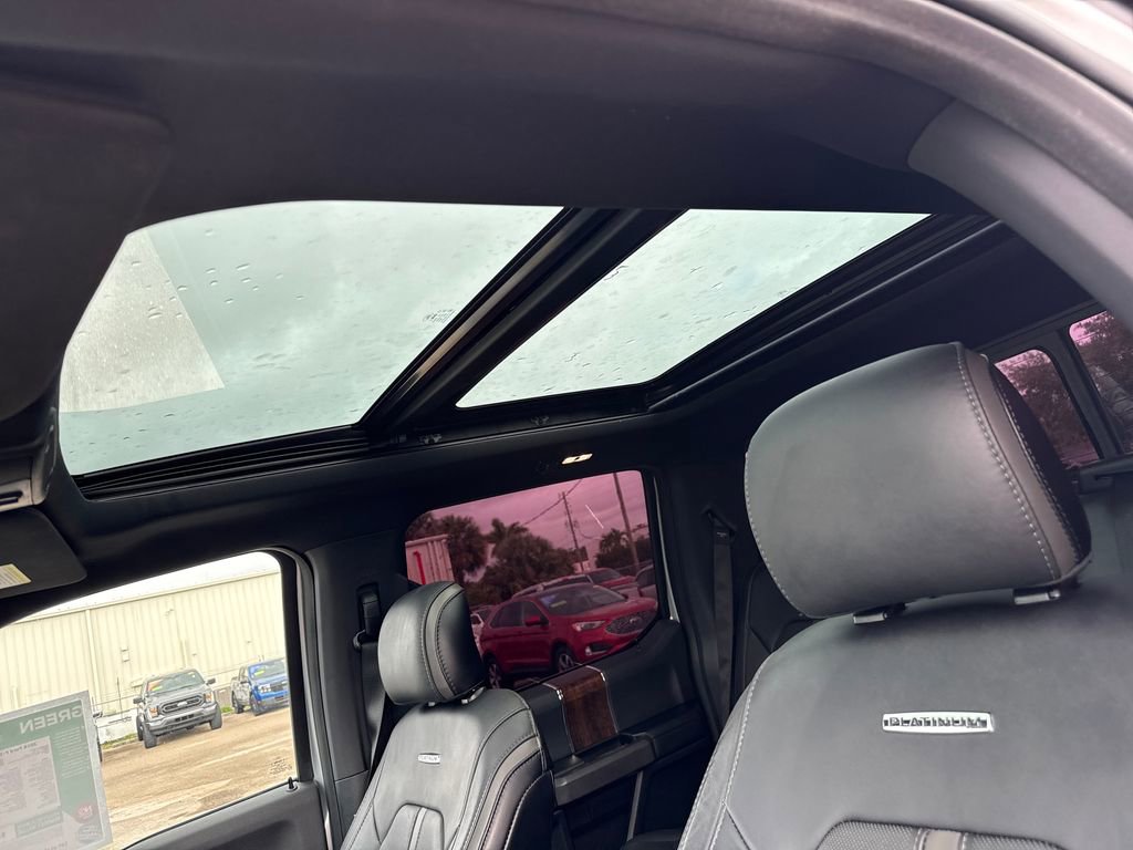 Used 2016 Ford F150 Platinum w/ Equipment Group 701A Luxury image 8