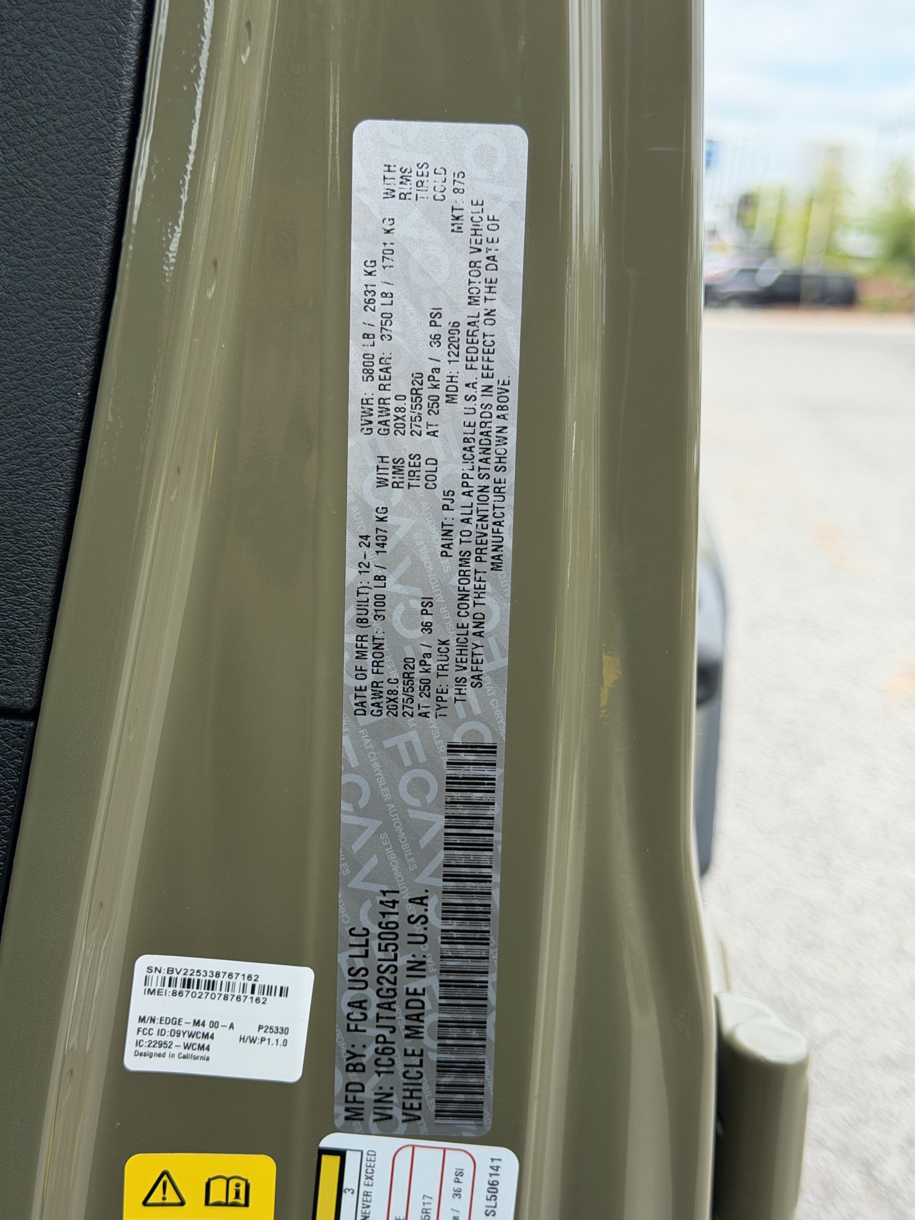 Used 2025 Jeep Gladiator Sport AWD/4WD image 17