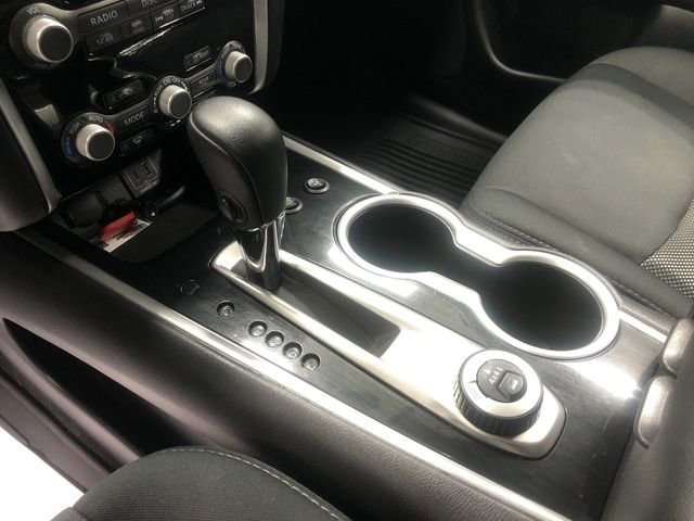 Used 2020 Nissan Pathfinder SV image 24