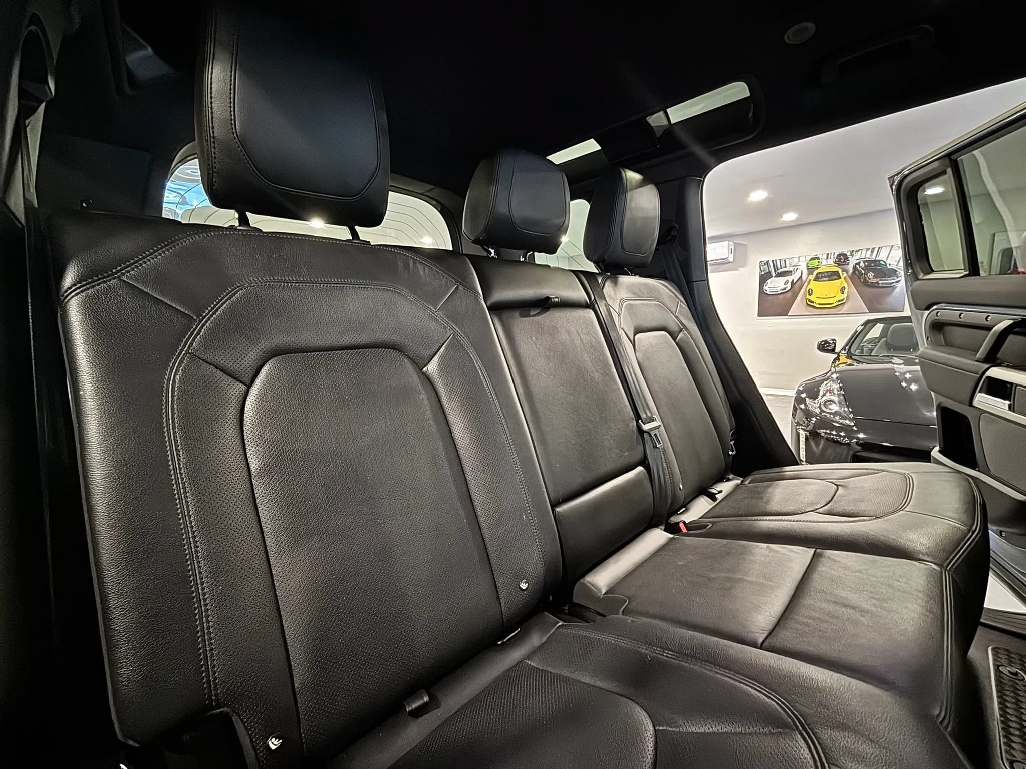 Used 2023 Land Rover Defender 110 S AWD/4WD image 16