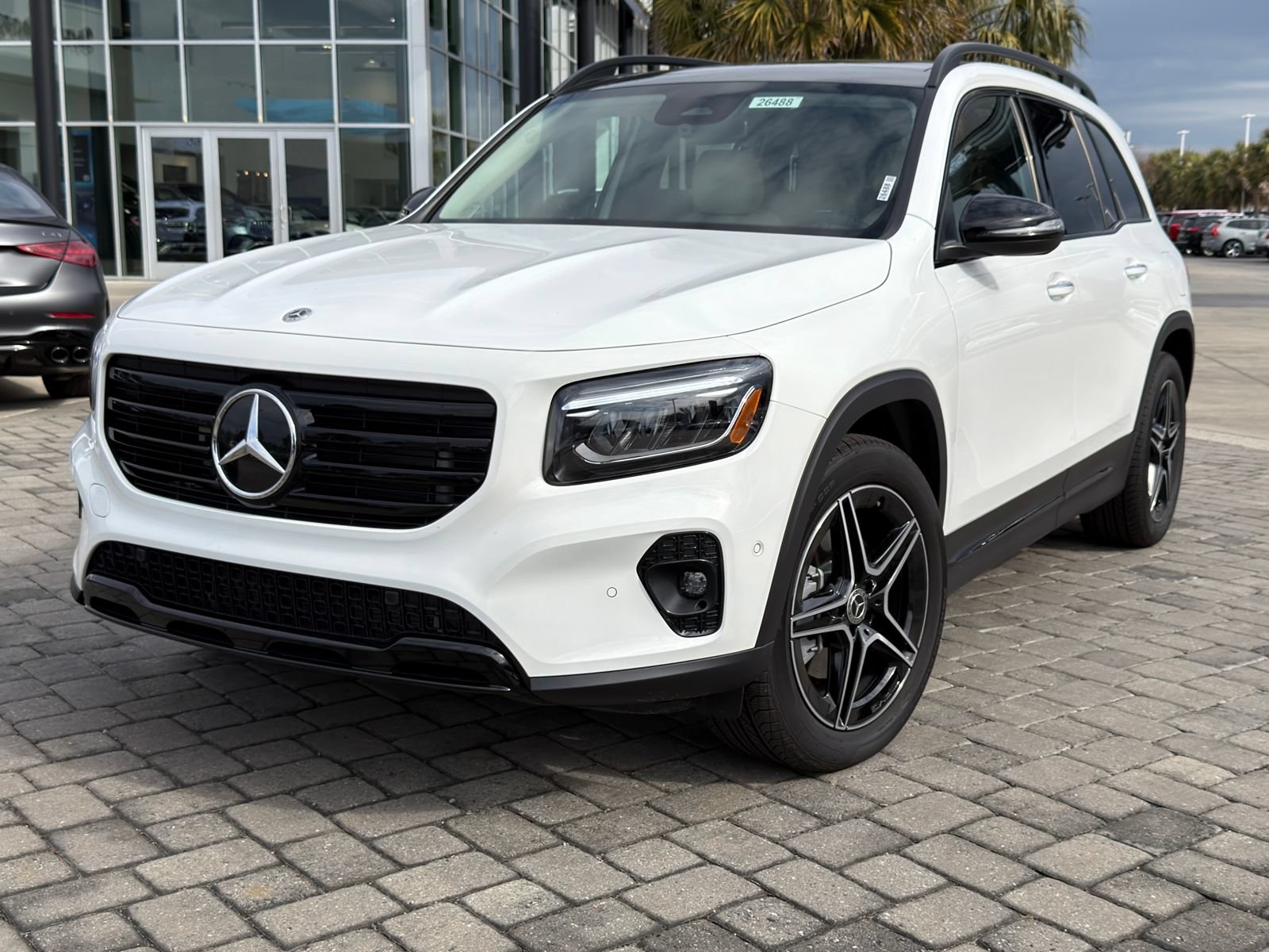 New 2026 Mercedes-Benz GLB 250 image 1