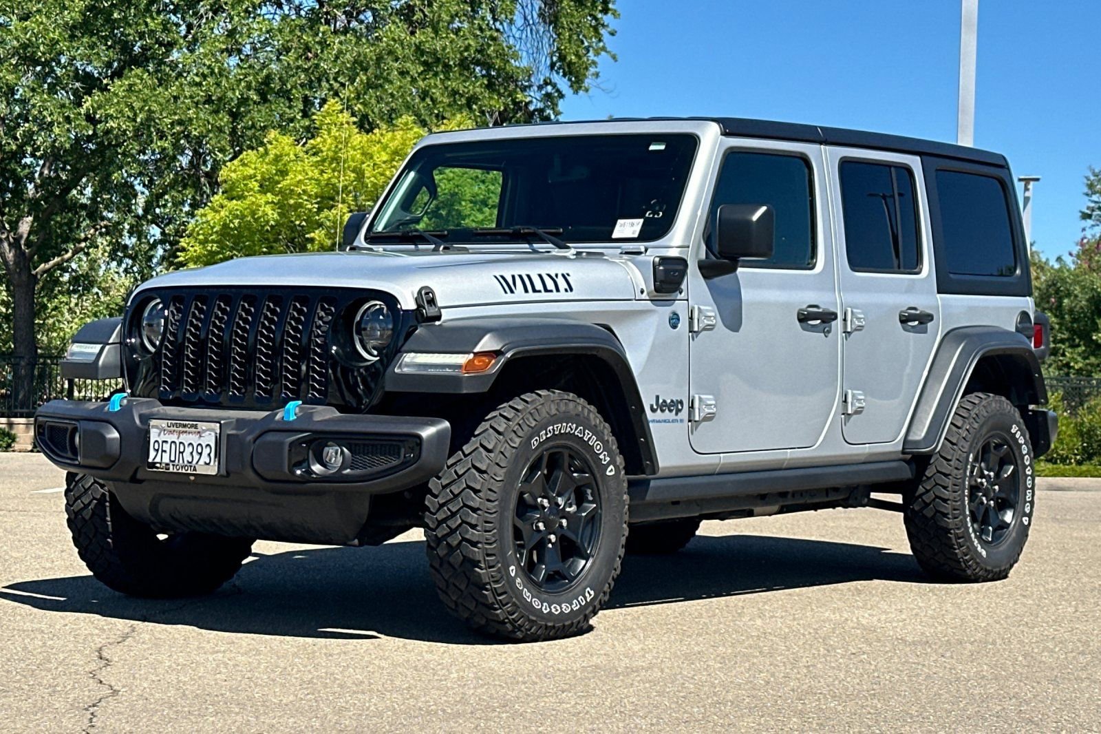 Used 2023 Jeep Wrangler Unlimited w/ Cold Weather Group image 8