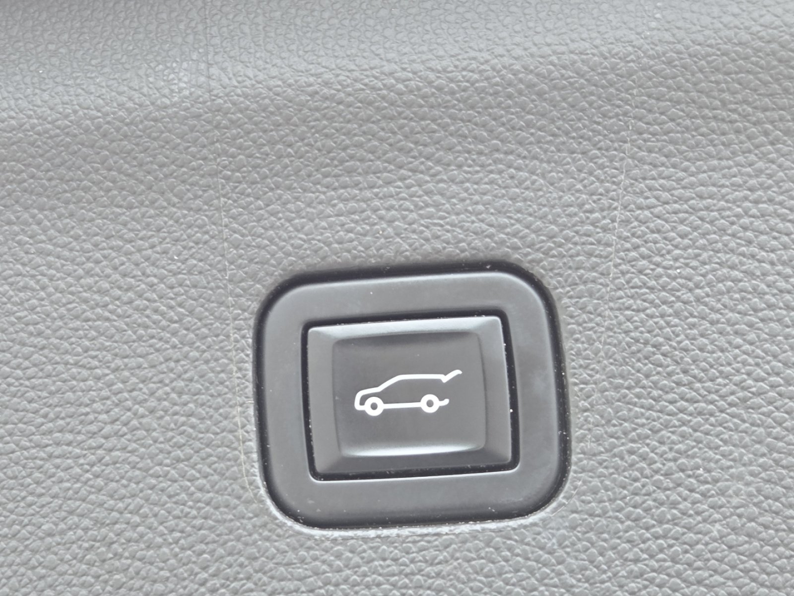 Used 2023 Buick Enclave Premium w/ Experience Buick Package AWD/4WD image 23