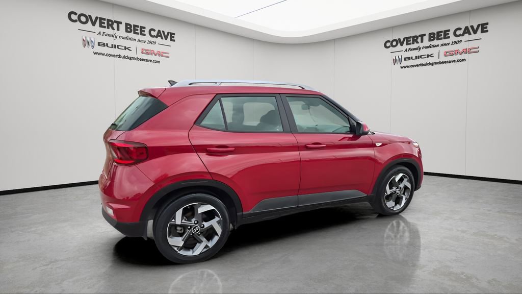 Used 2022 Hyundai Venue SEL image 10