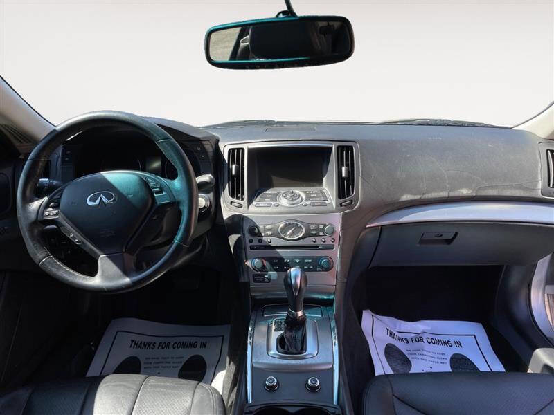 Used 2011 INFINITI G37 Journey w/ Premium Pkg image 11