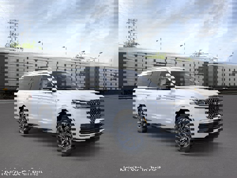 New 2026 Lincoln Navigator L Reserve image 7