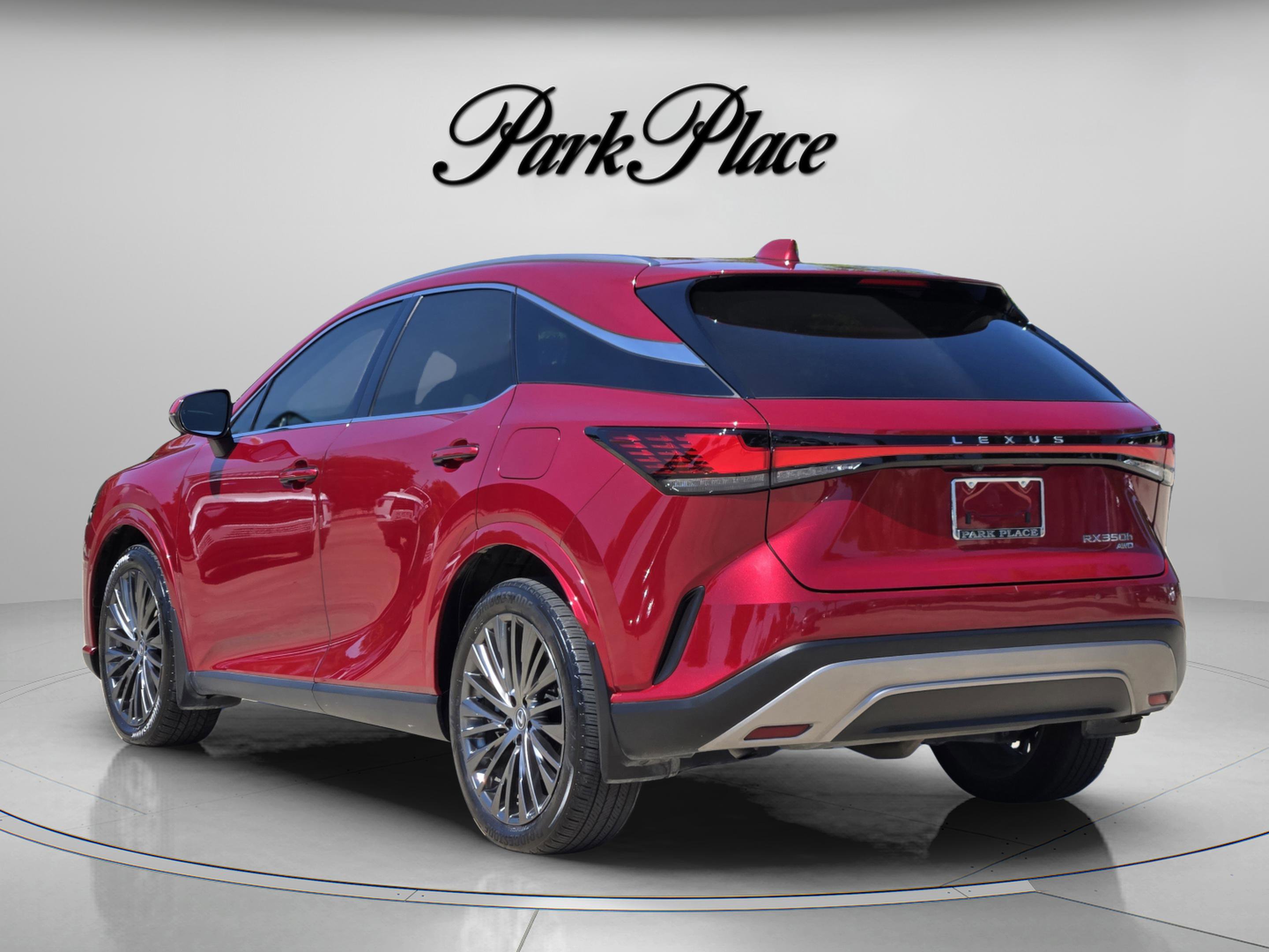 Used 2023 Lexus RX 350 w/ Accessory Package (2T) AWD/4WD image 3