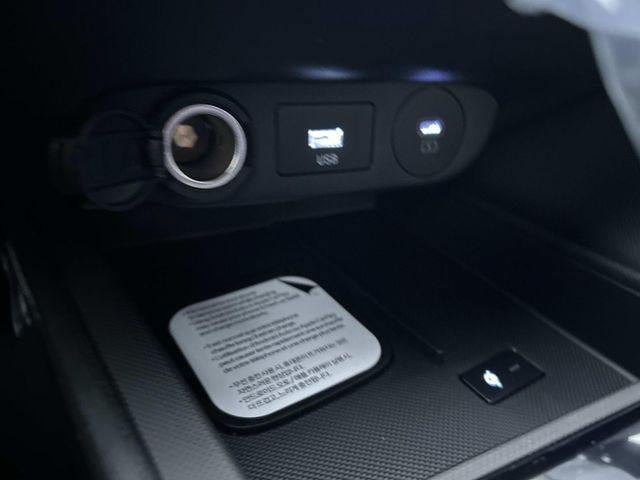 New 2026 Hyundai Elantra SEL FWD image 11