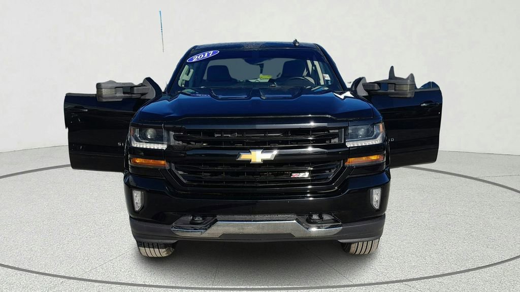 Used 2017 Chevrolet Silverado 1500 LT w/ All Star Edition AWD/4WD image 9