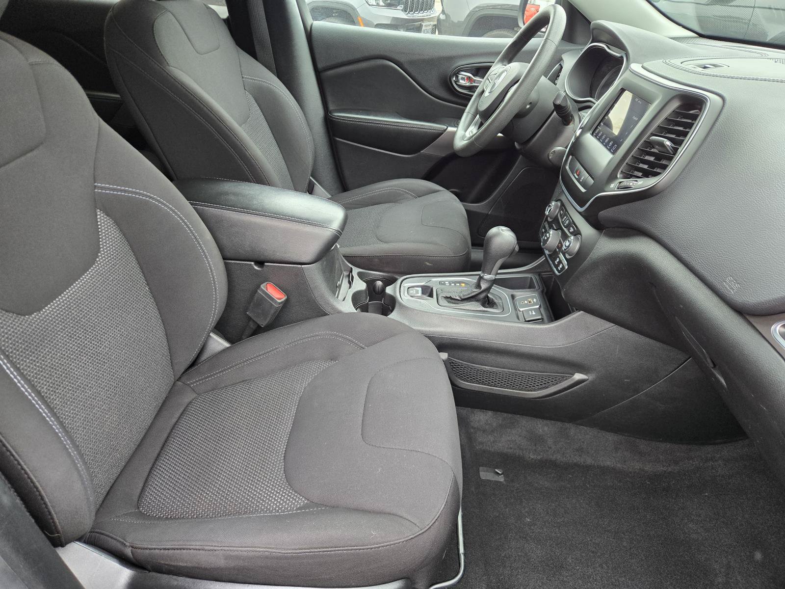 Certified 2021 Jeep Cherokee Latitude FWD image 29