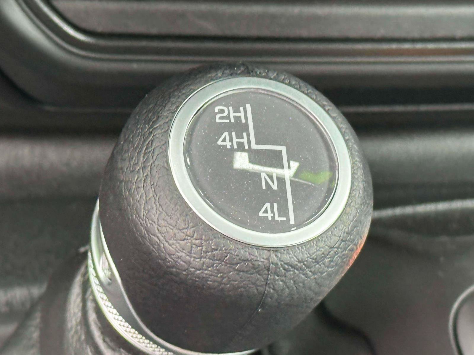 Used 2025 Jeep Wrangler Sport AWD/4WD image 22
