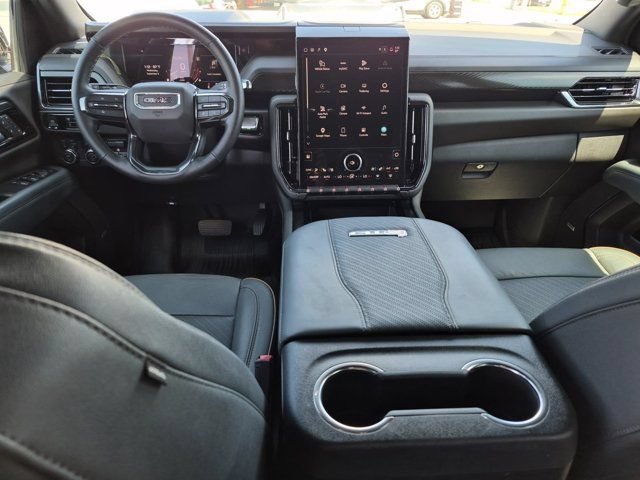 Used 2025 GMC Yukon AT4 w/ Premium Trailering Package AWD/4WD image 18