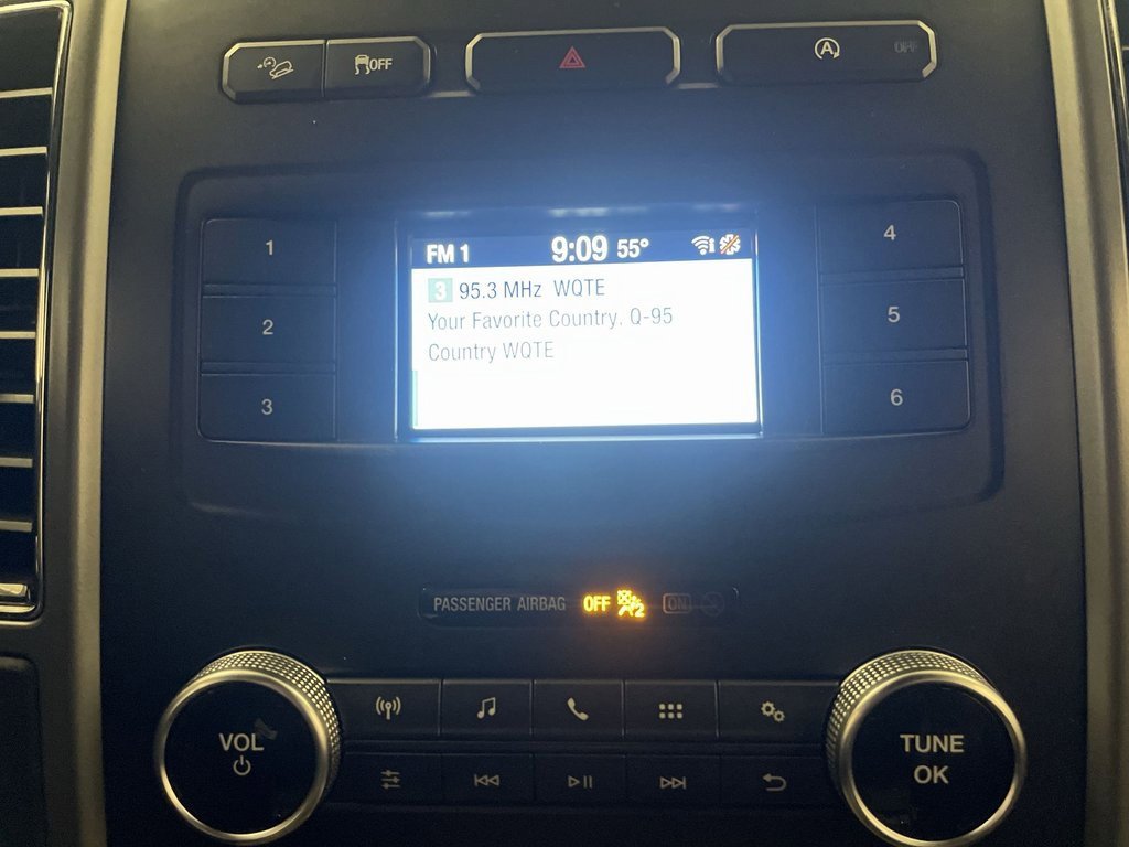 Used 2018 Ford Expedition Max XLT w/ Equipment Group 201A image 7