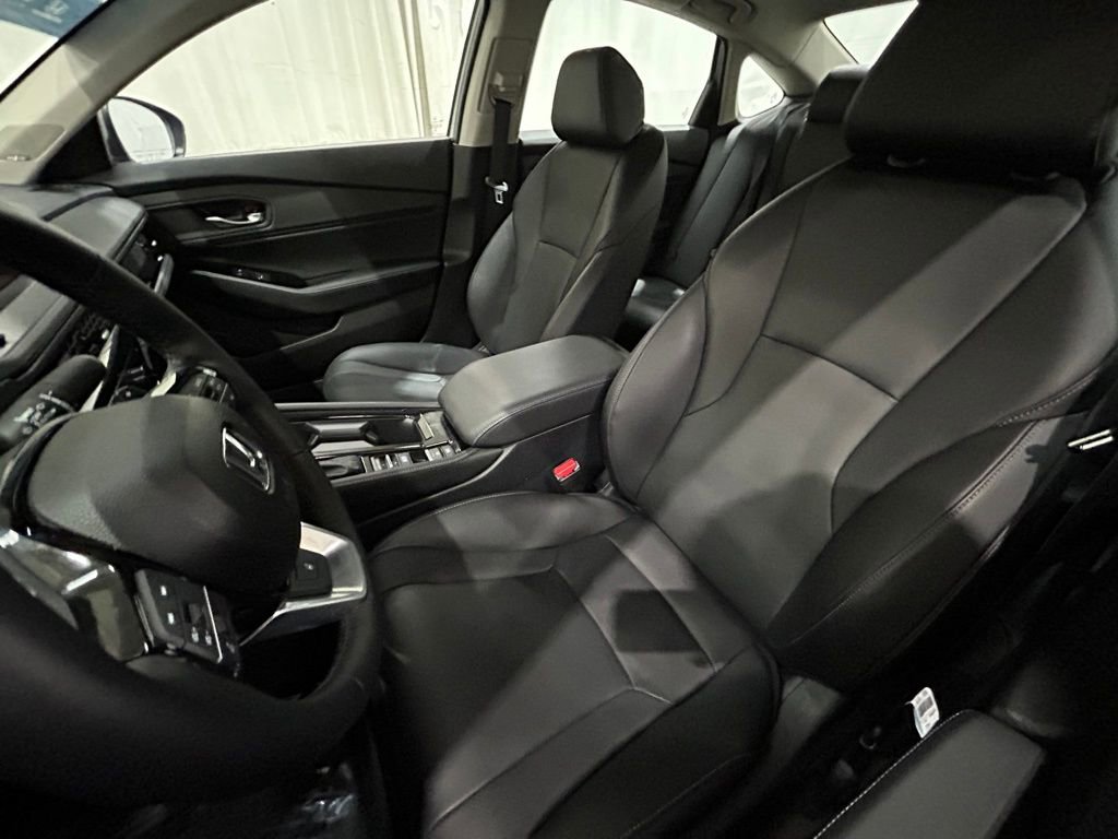 Certified 2025 Honda Accord Touring image 25